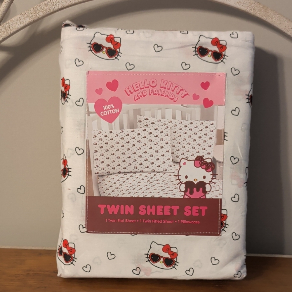 Hello Kitty White and Red Twin Sheet Set with Heart Motif